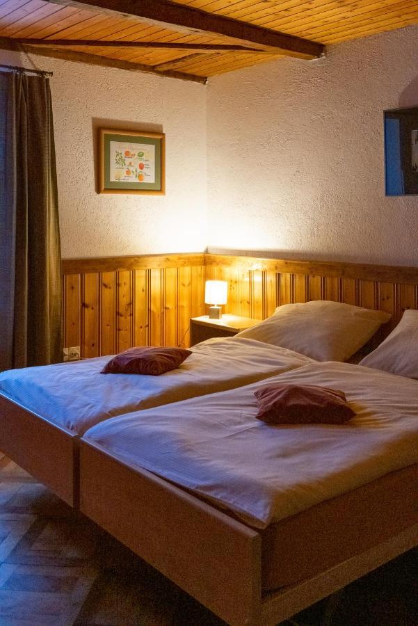 Auberge Du Prevoux Льо Льокл Екстериор снимка