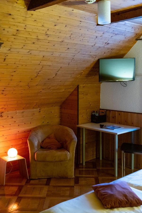 Auberge Du Prevoux Льо Льокл Екстериор снимка
